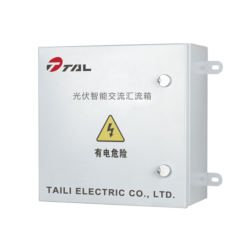 Fotovoltaična AC sotočna škatla